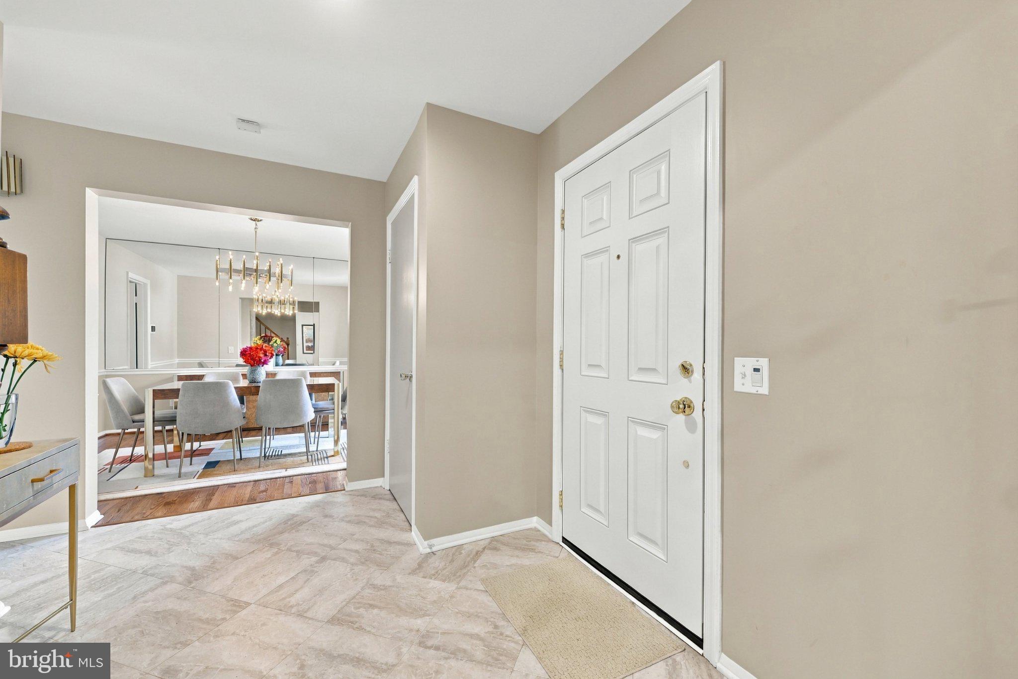 6 WANDERING TRAIL COURT