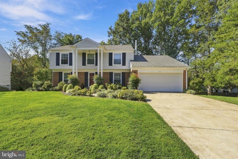 Homes For Sale - 6 Wandering Trail Court<br/> POTOMAC, MD 20854