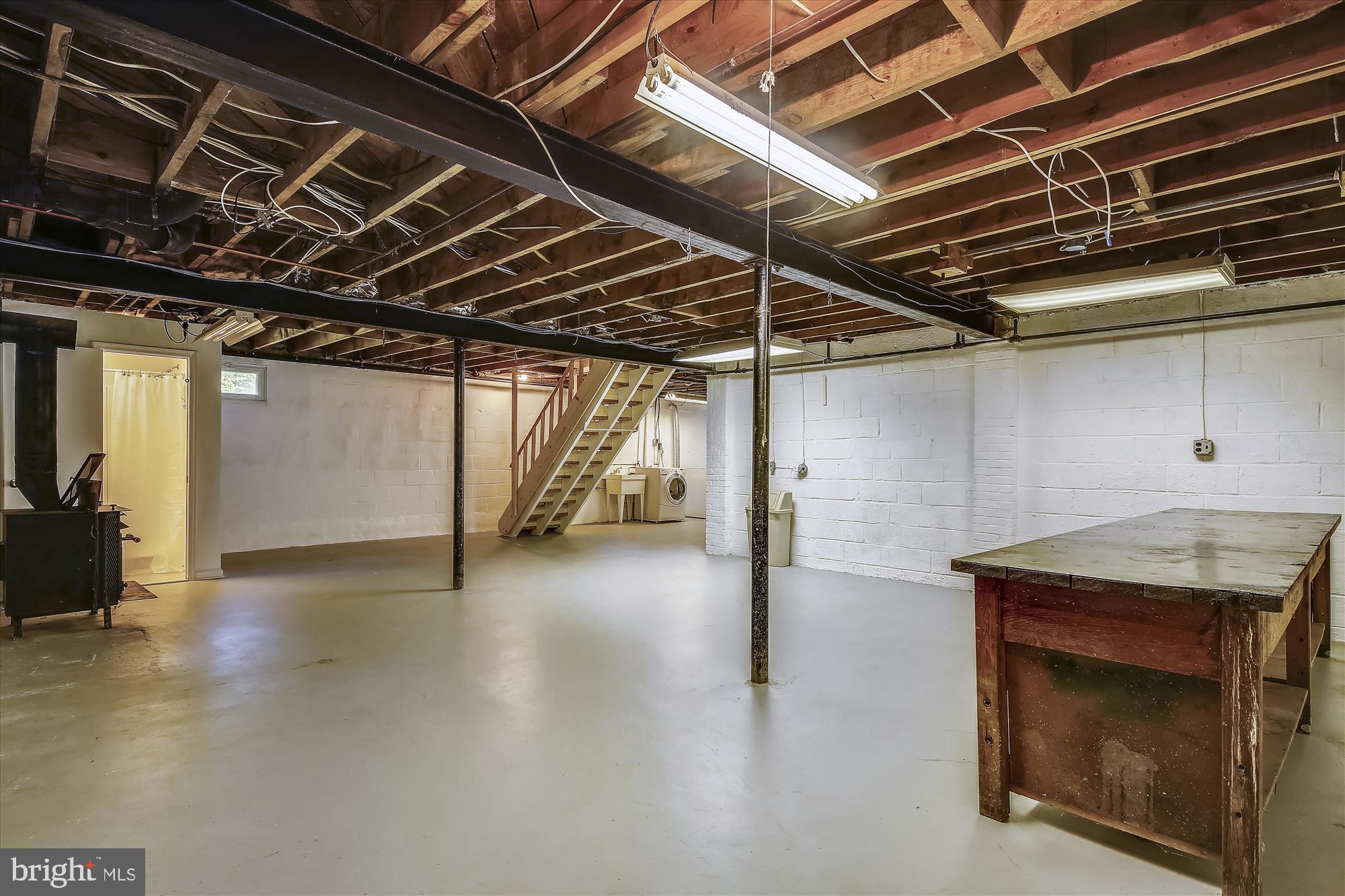 MT ZEPHYR - Residential Lease