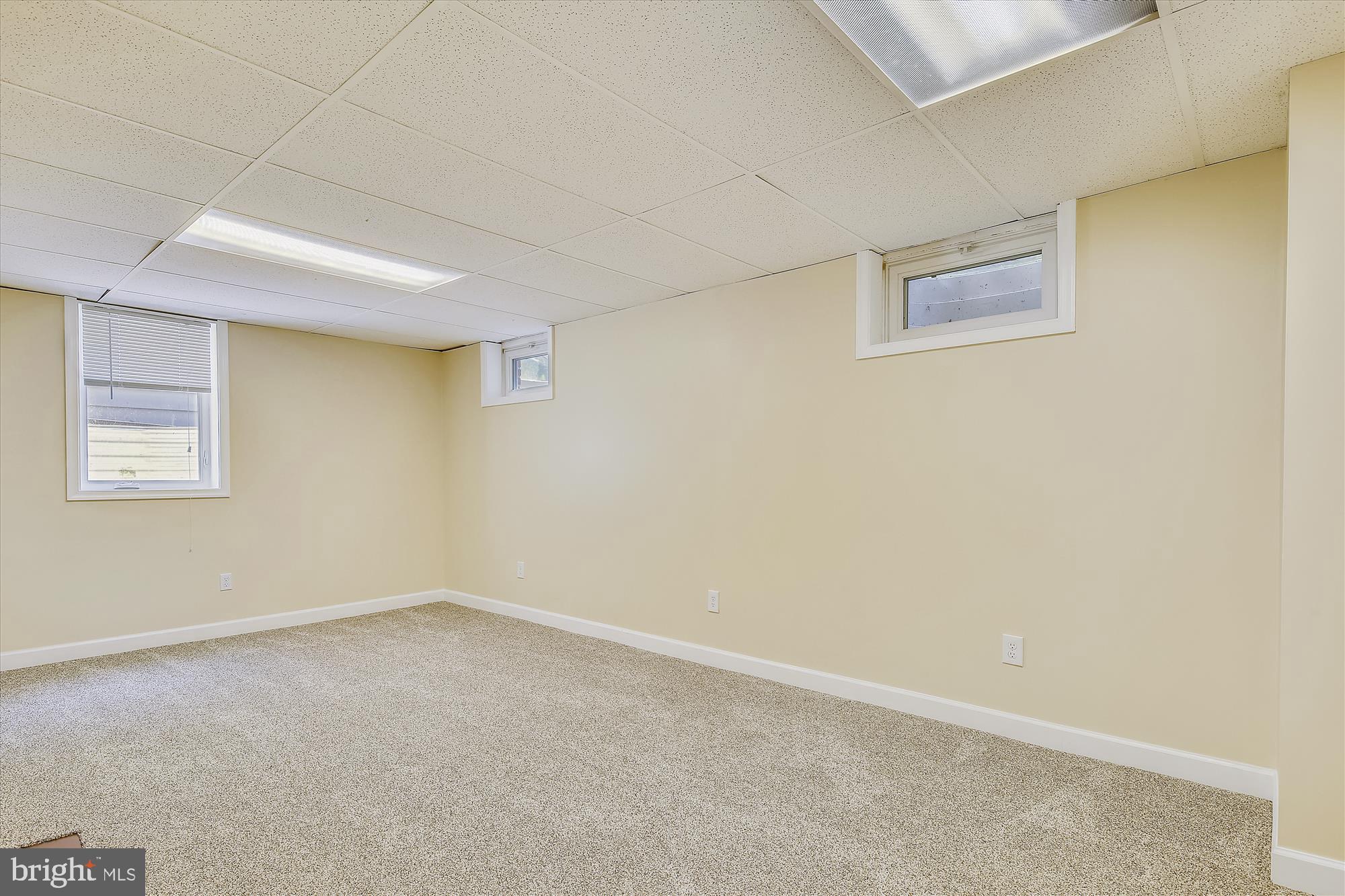 MT ZEPHYR - Residential Lease