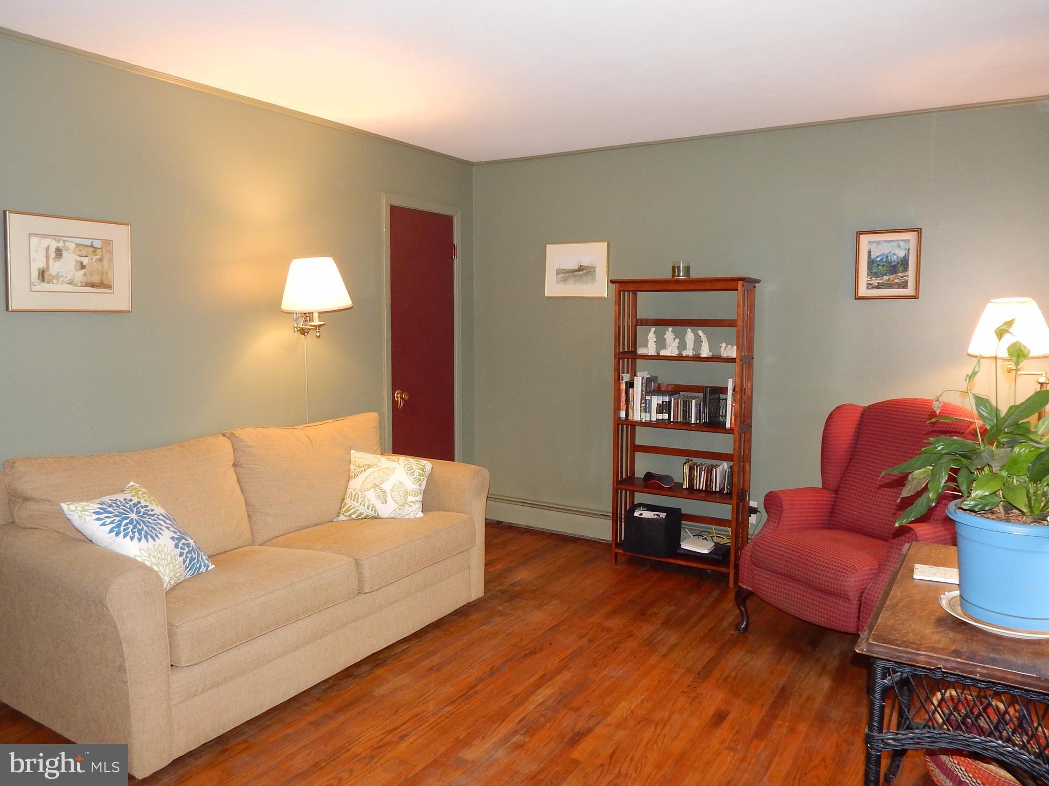 HAWTHORNE ACRES - Residential