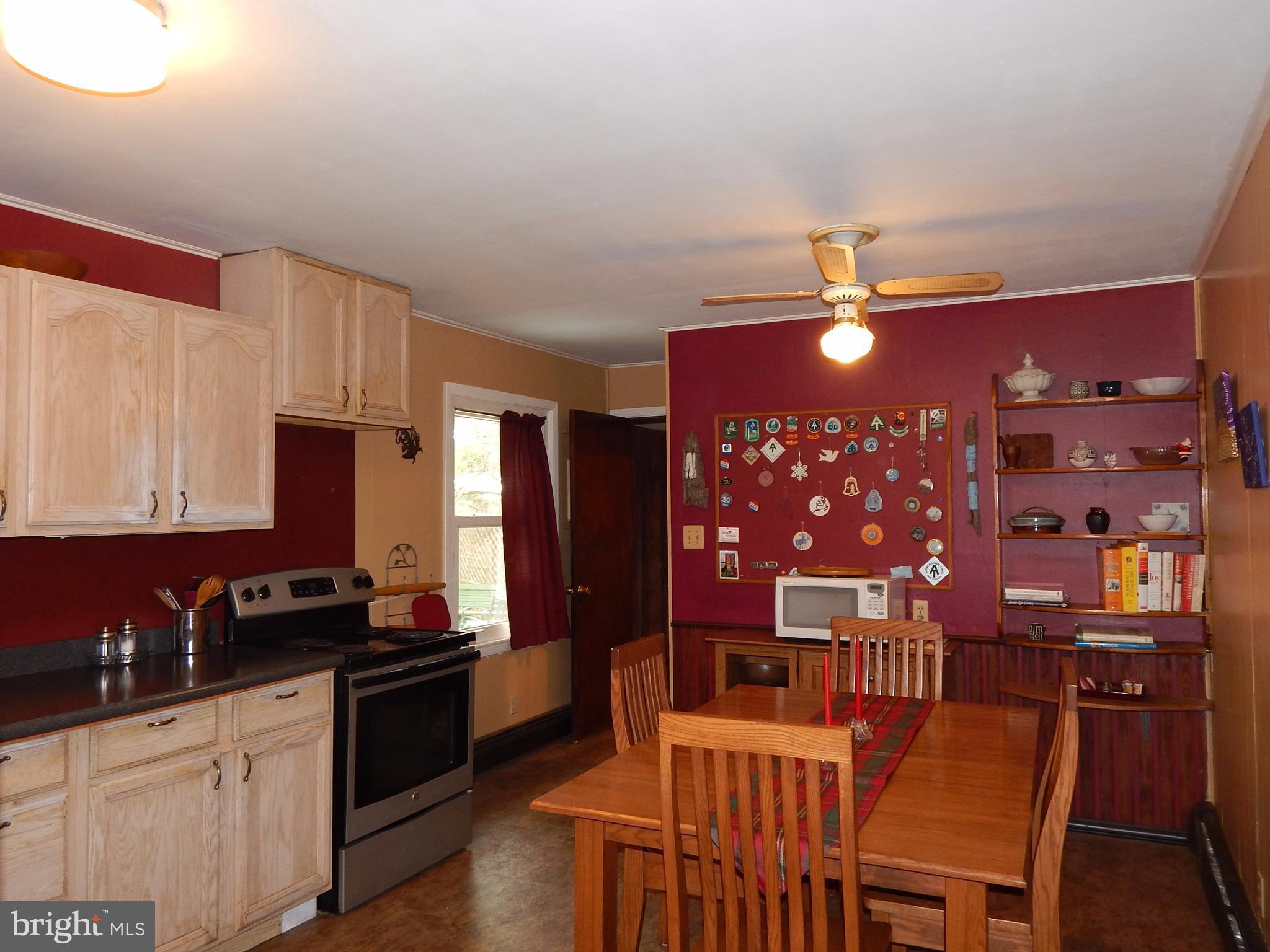 HAWTHORNE ACRES - Residential