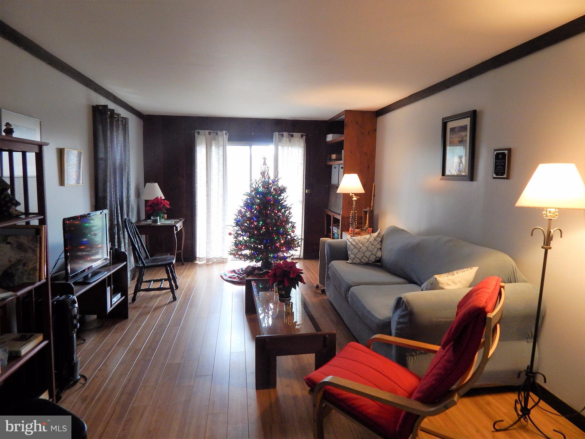 HAWTHORNE ACRES - Residential