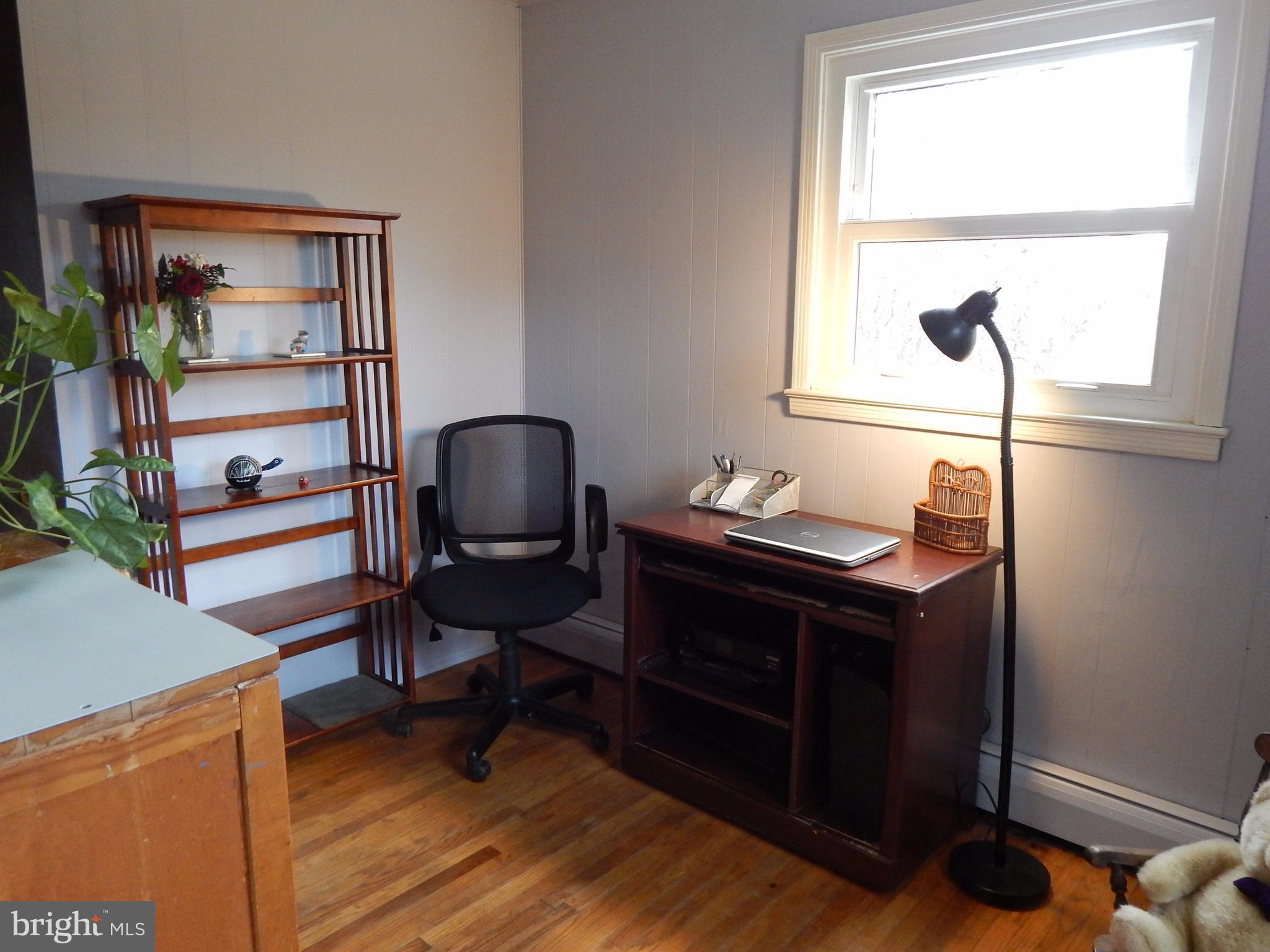 HAWTHORNE ACRES - Residential