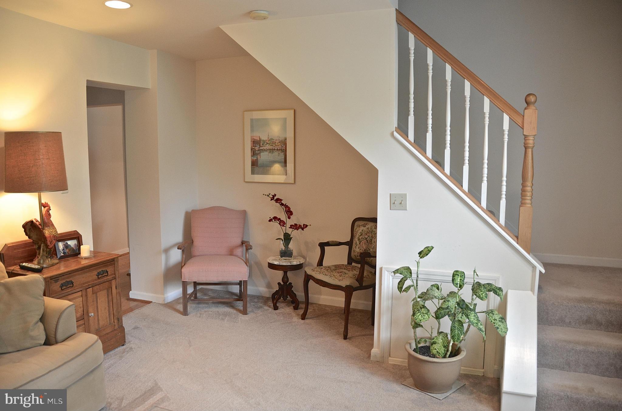 WOODLAND BEACH - Residential