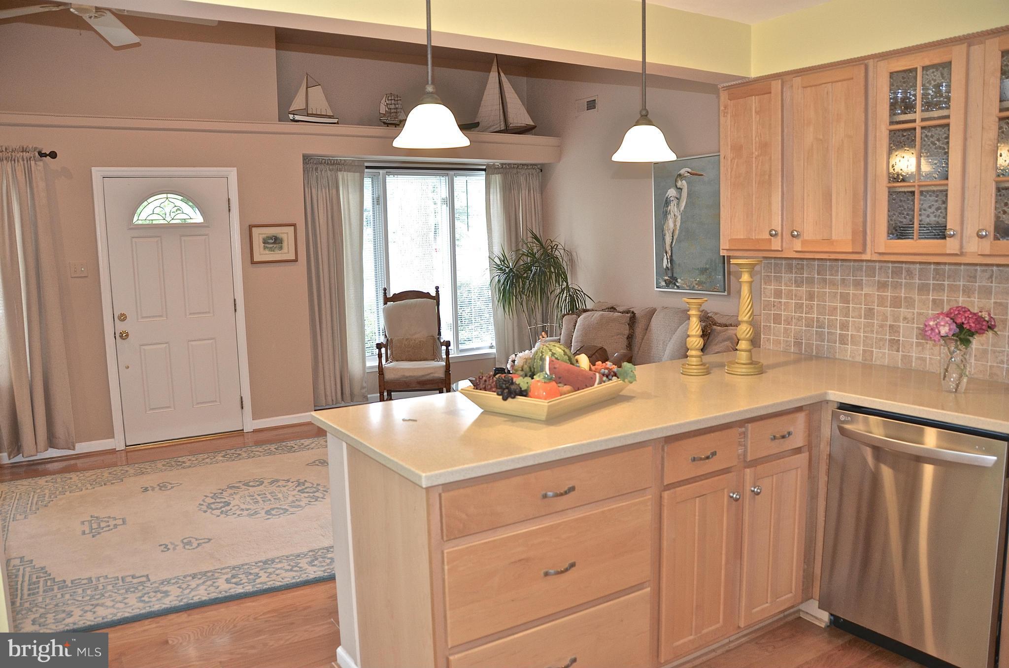 WOODLAND BEACH - Residential