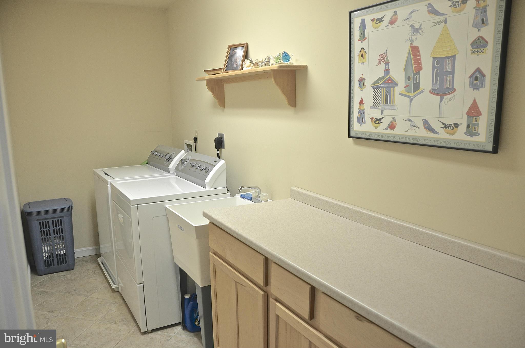 WOODLAND BEACH - Residential