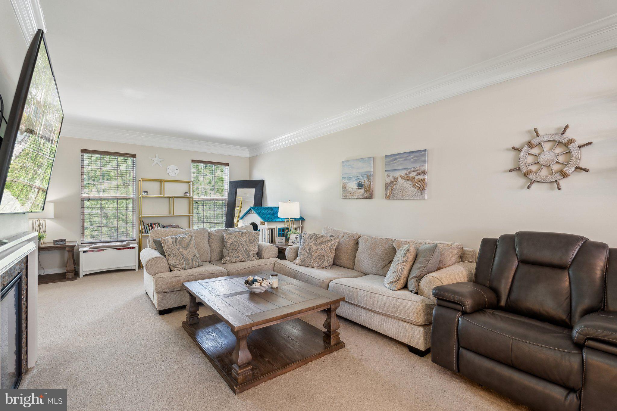 RIVER OAKS - Residential