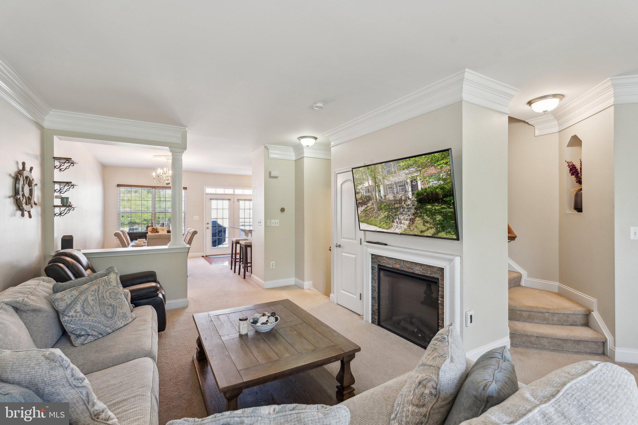 RIVER OAKS - Residential