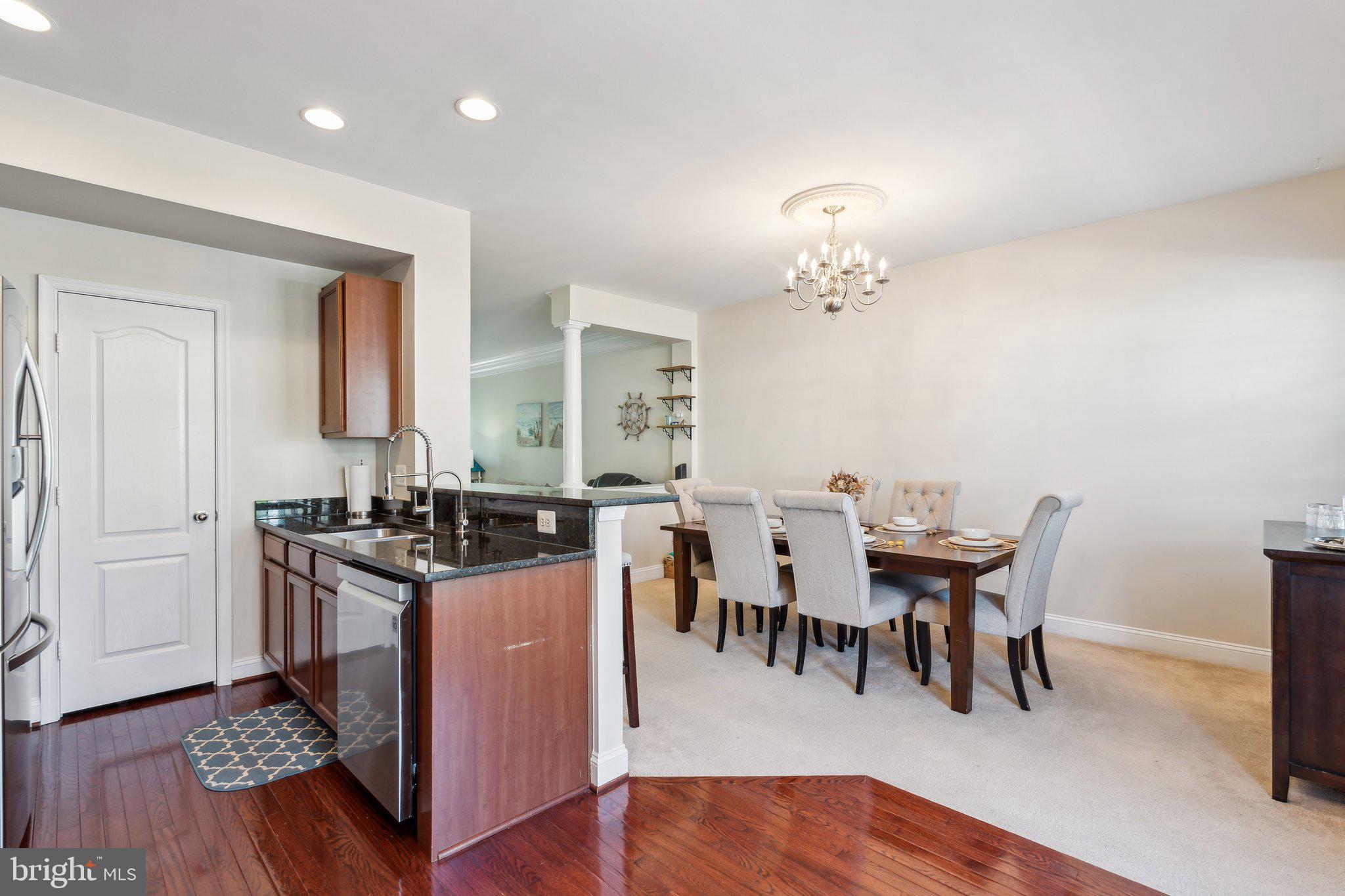 RIVER OAKS - Residential