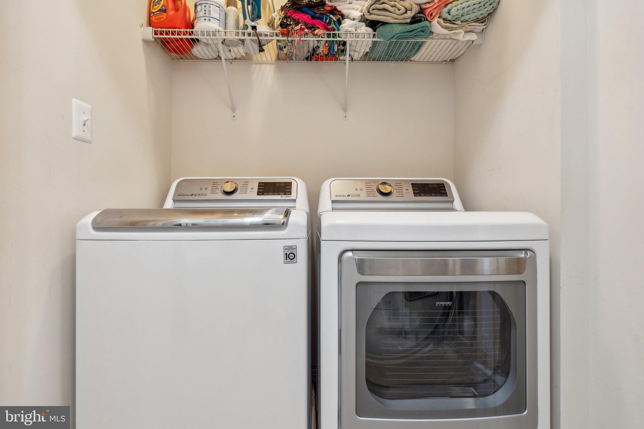 RIVER OAKS - Residential