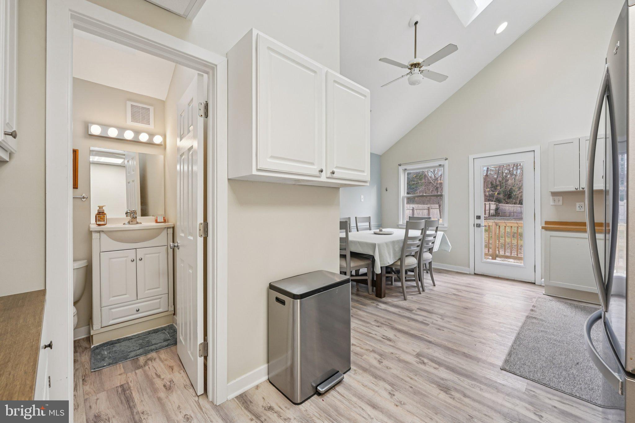 REBEL HILL - Residential