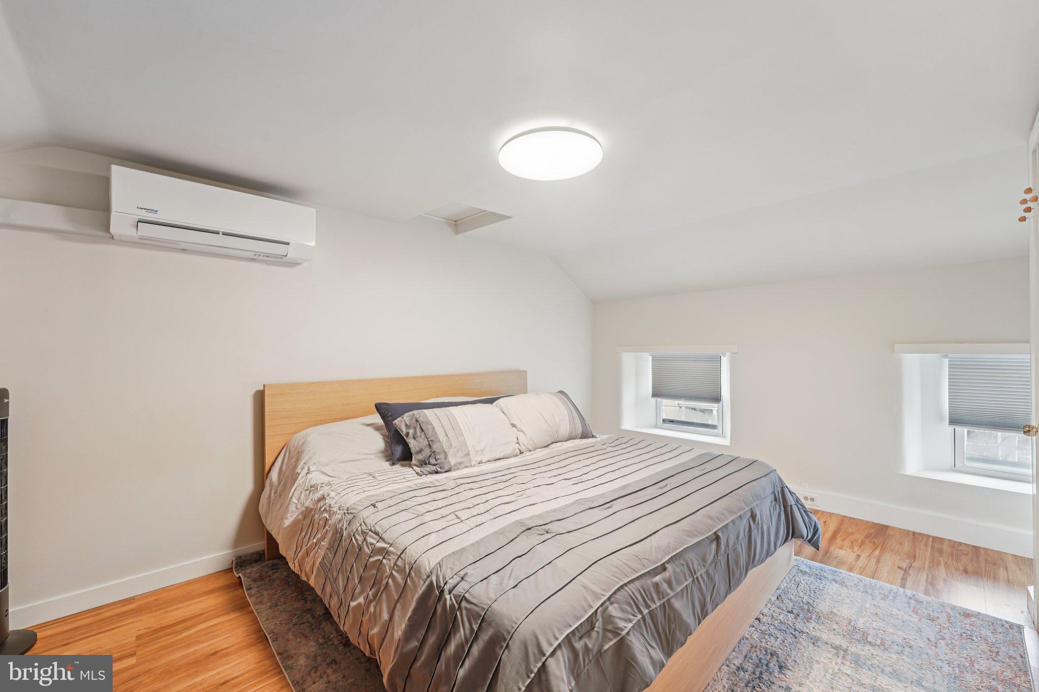 REBEL HILL - Residential