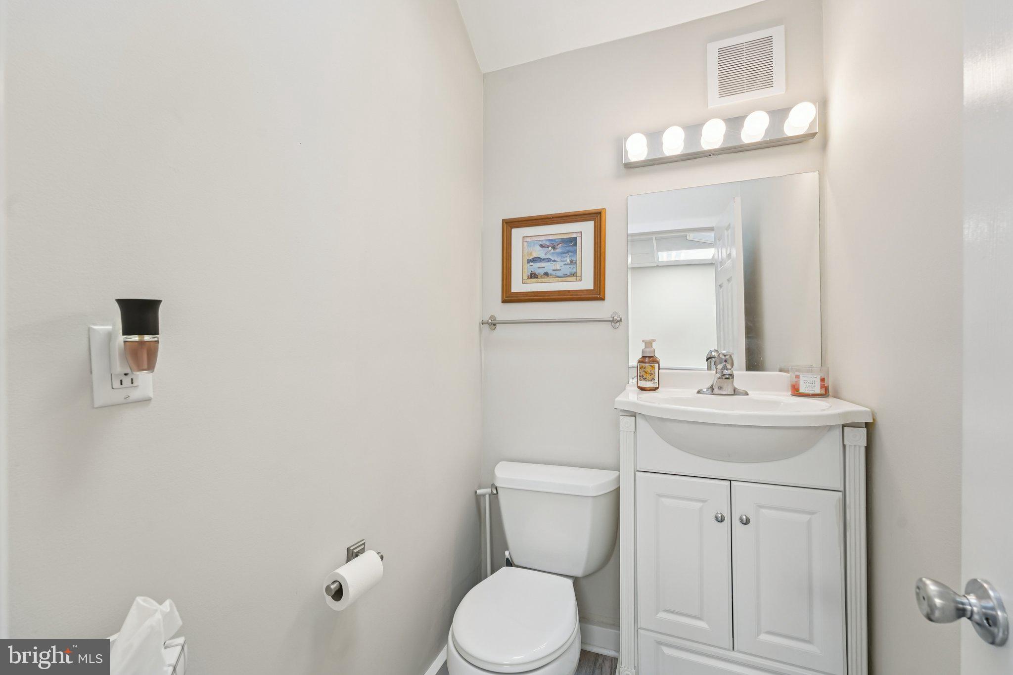 REBEL HILL - Residential