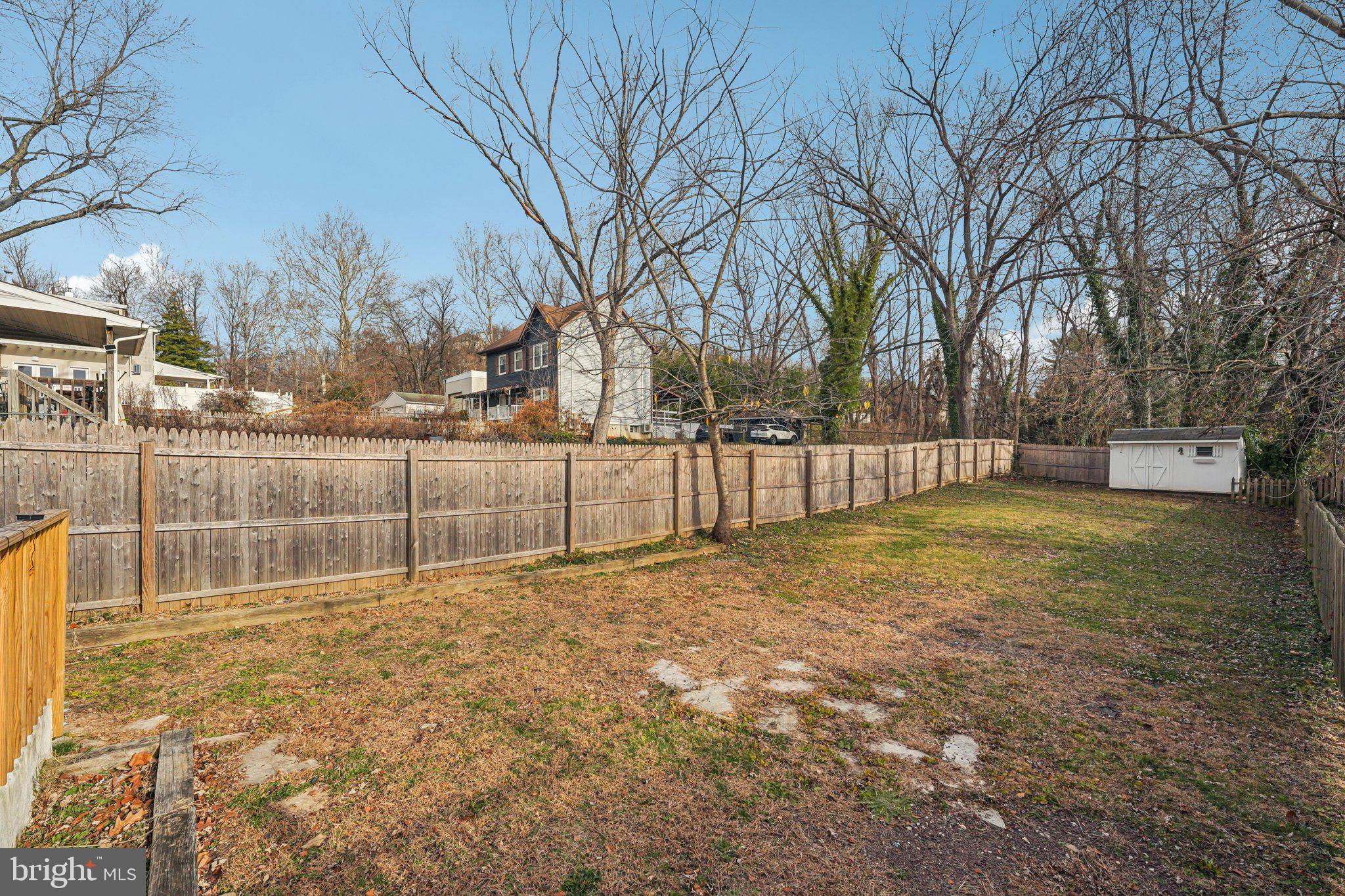 REBEL HILL - Residential