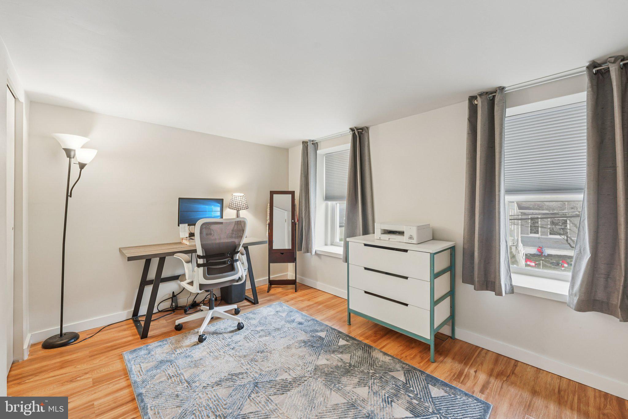 REBEL HILL - Residential