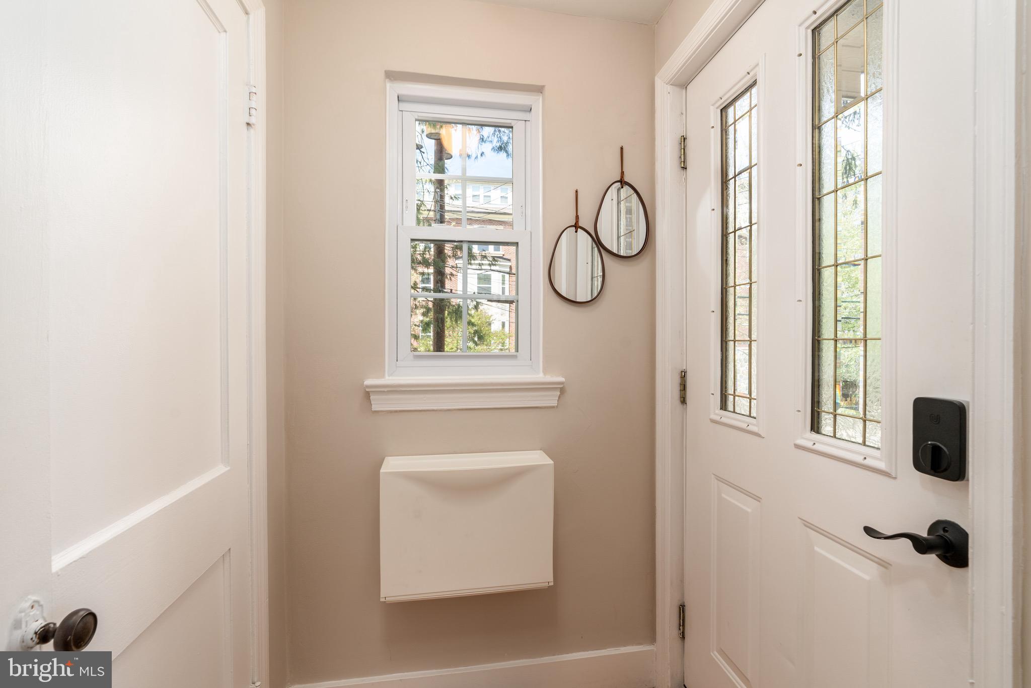 1628 N COLONIAL TERRACE