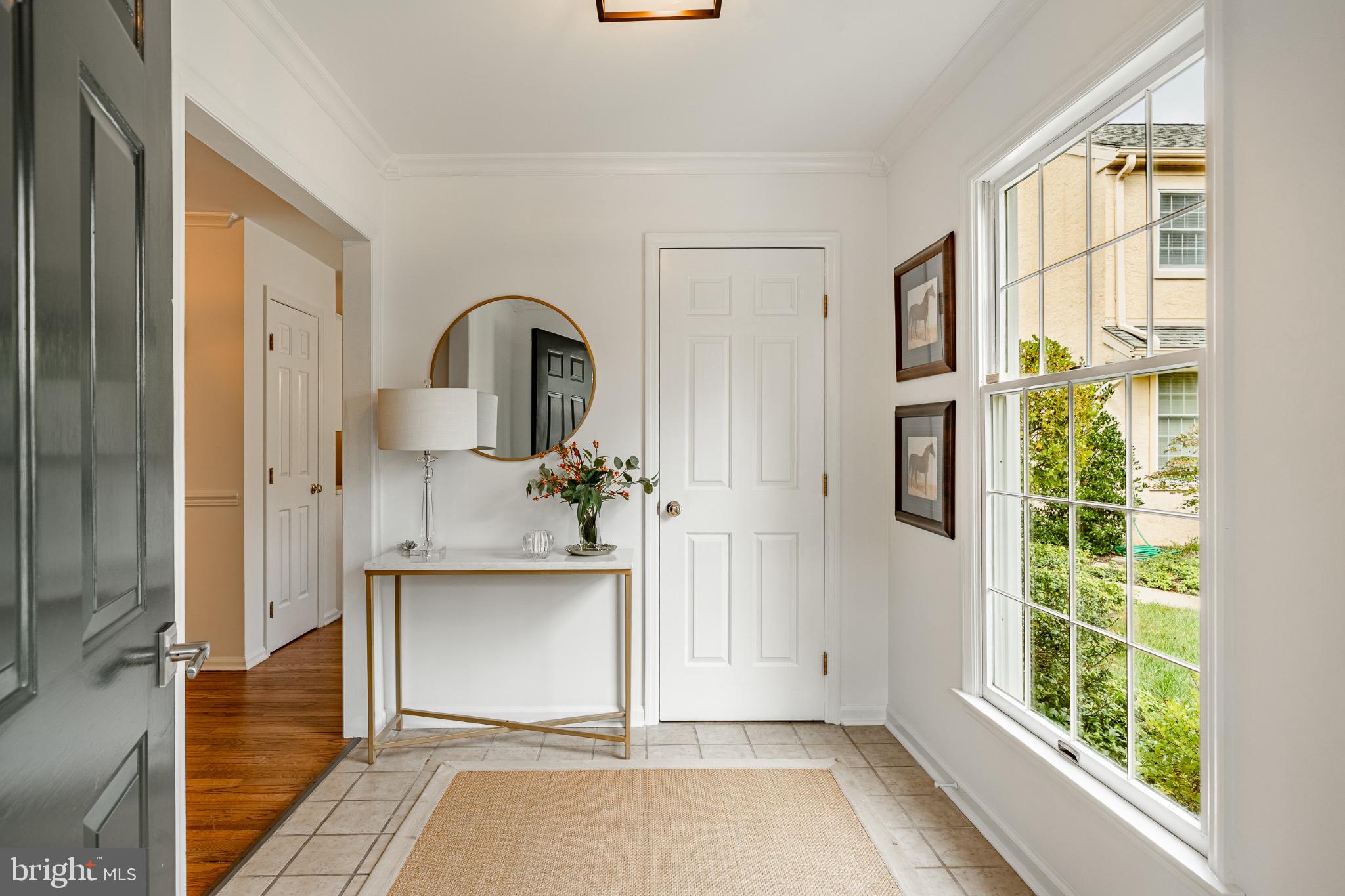 6 WINGSTONE LANE