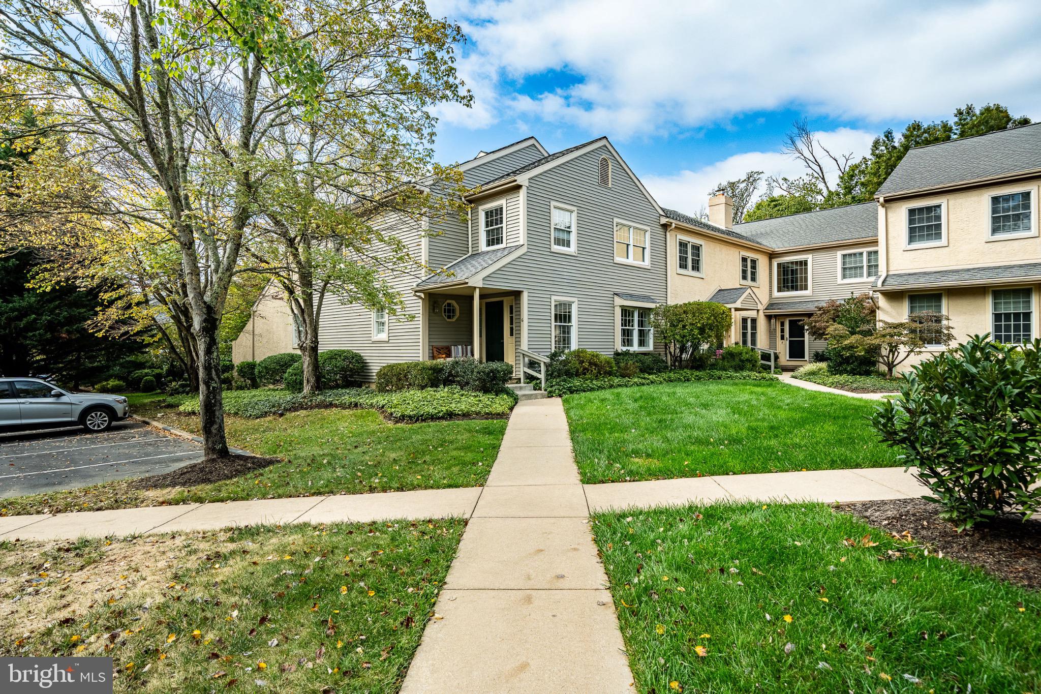 6 WINGSTONE LANE