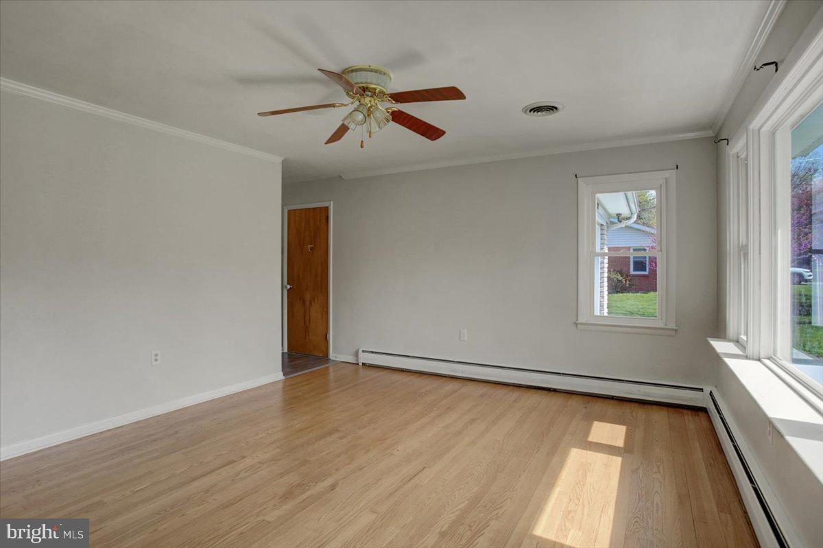 203 UNIVERSITY DRIVE