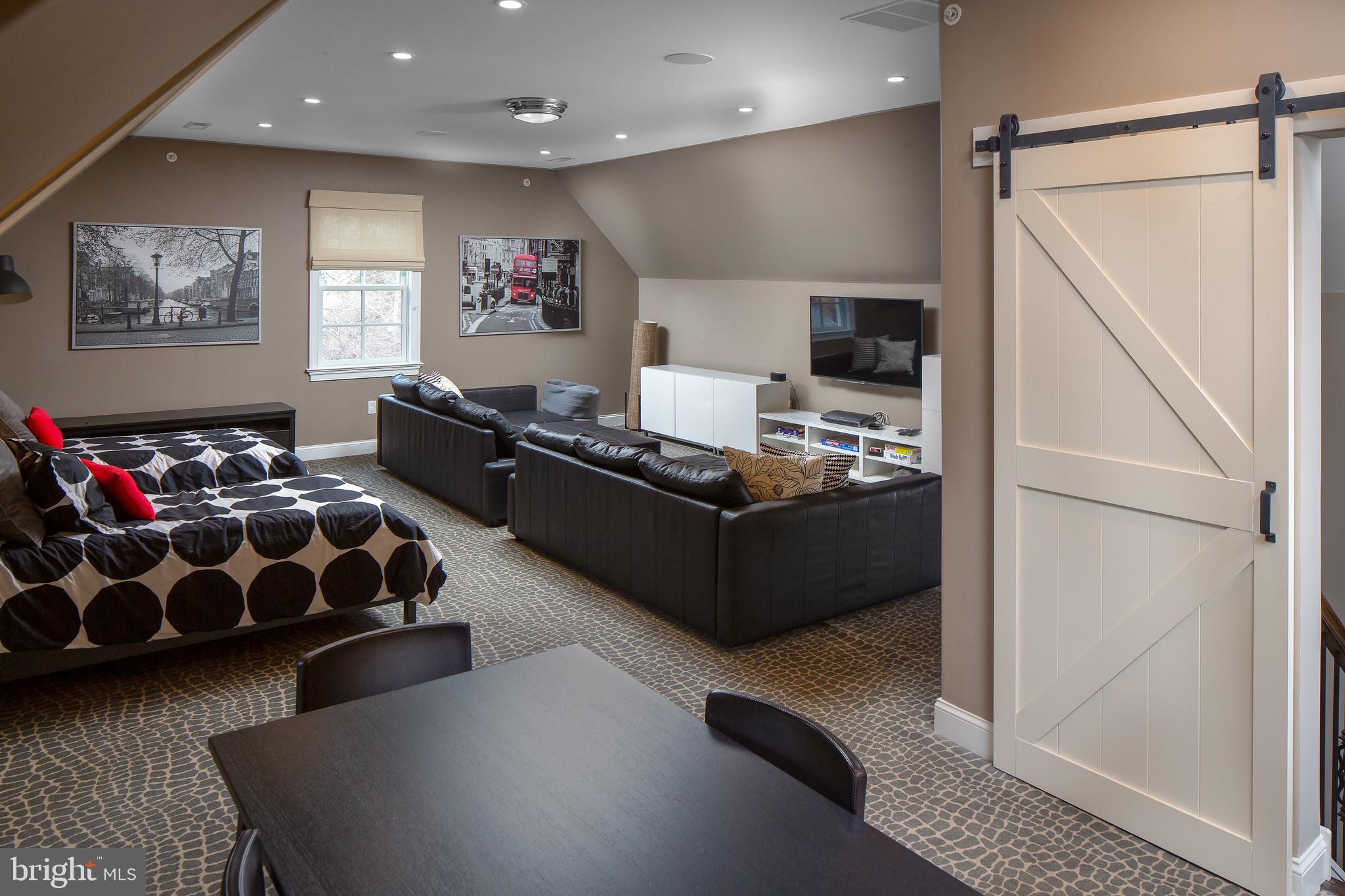 WYNDMOOR - Residential