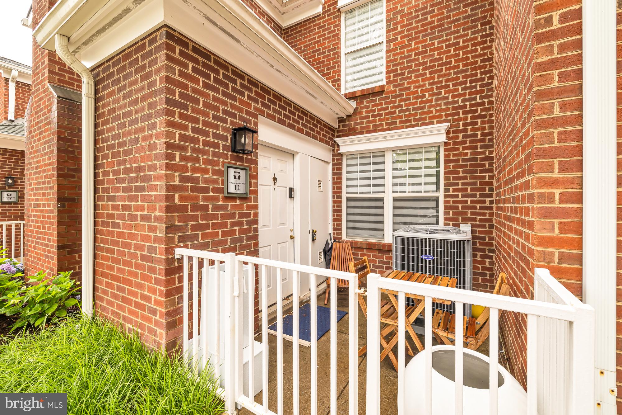 LILLIAN COURT AT TYSONS 11 - Residential Lease