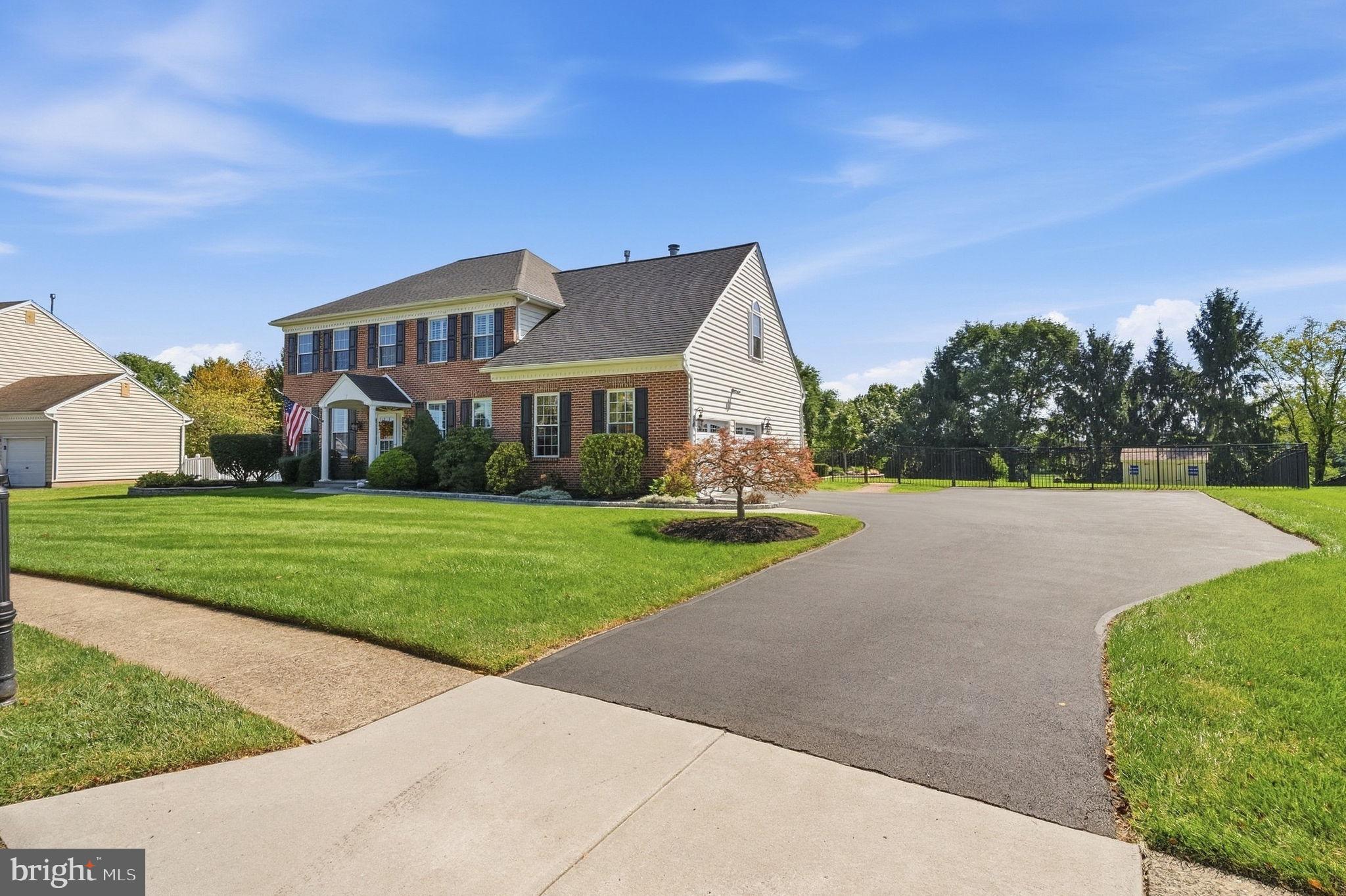 1028 COTTONWOOD DRIVE