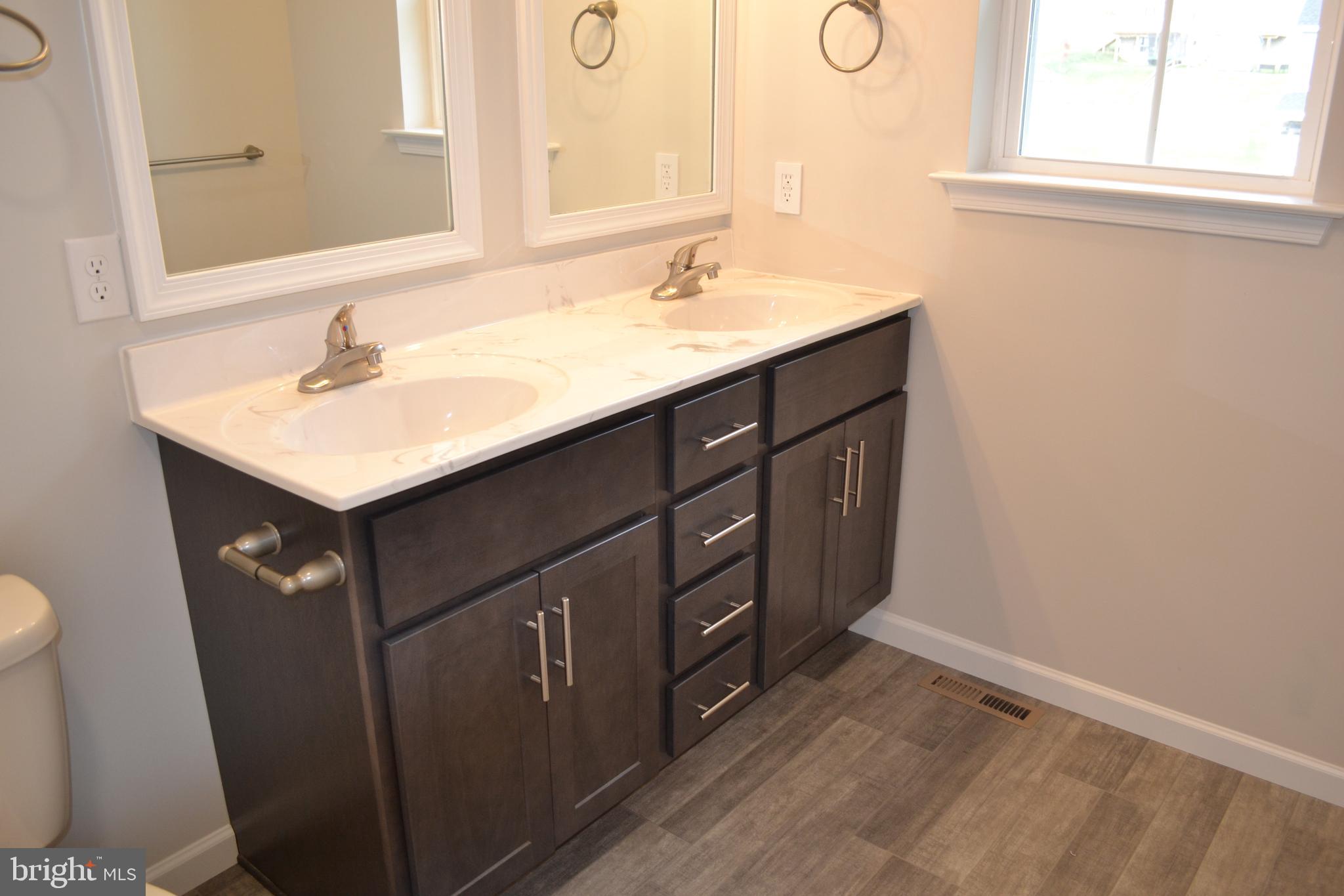 MCINTOSH FARMS - Residential