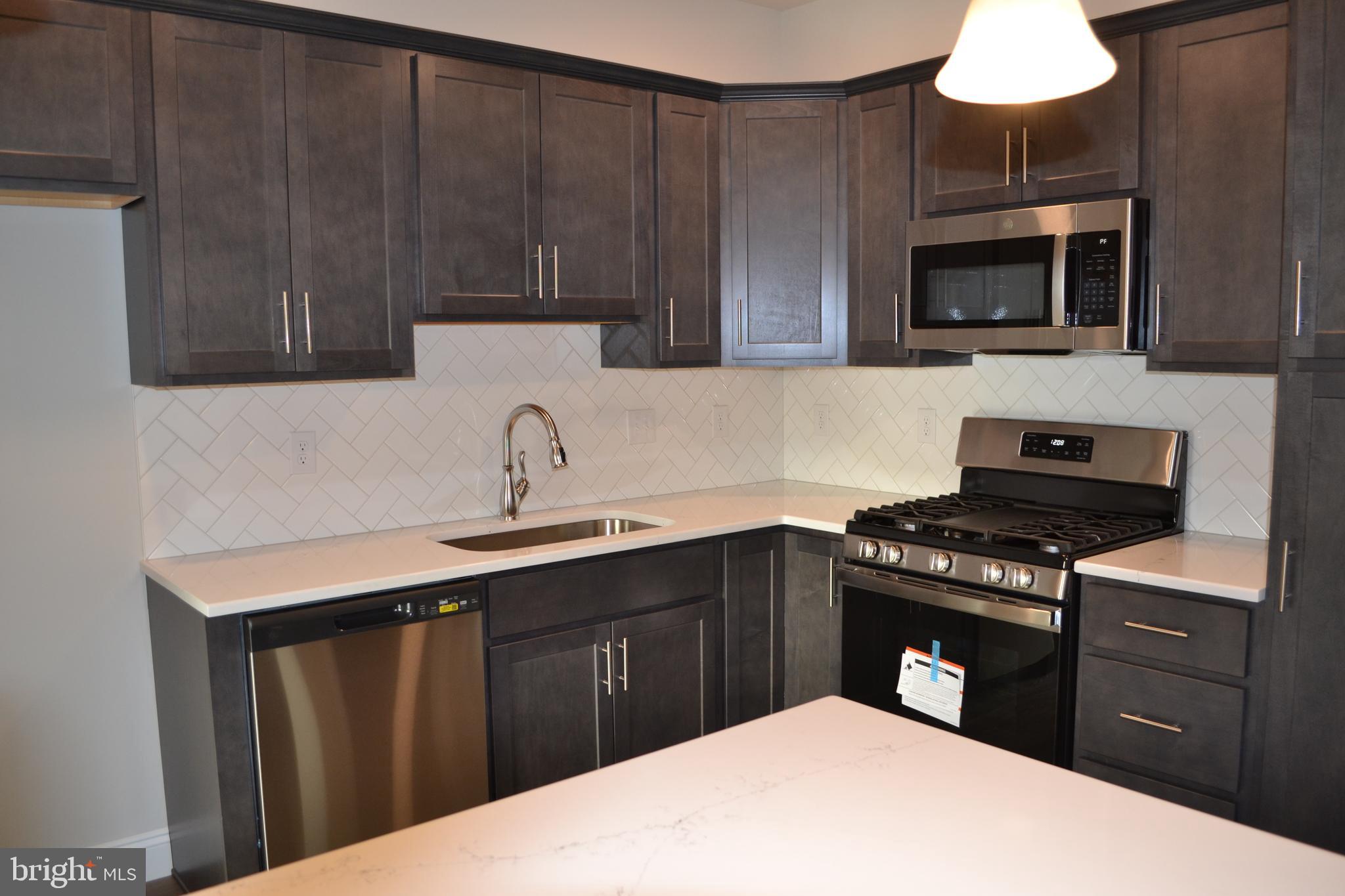 MCINTOSH FARMS - Residential