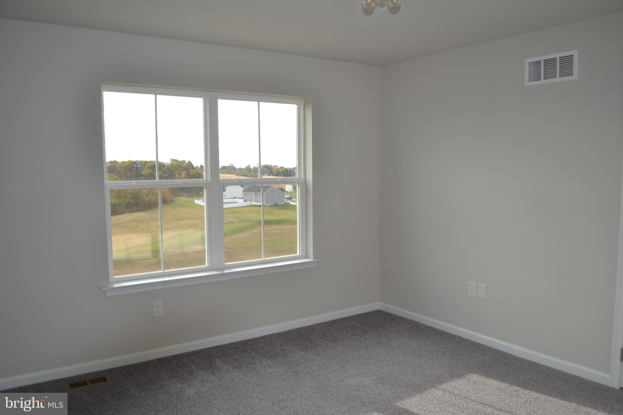 MCINTOSH FARMS - Residential