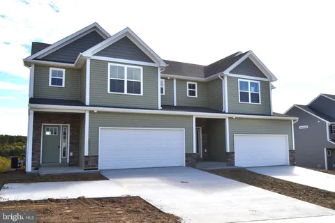 201 Sunglo (Lot 128), Leesport, PA MLS: PABK2057506