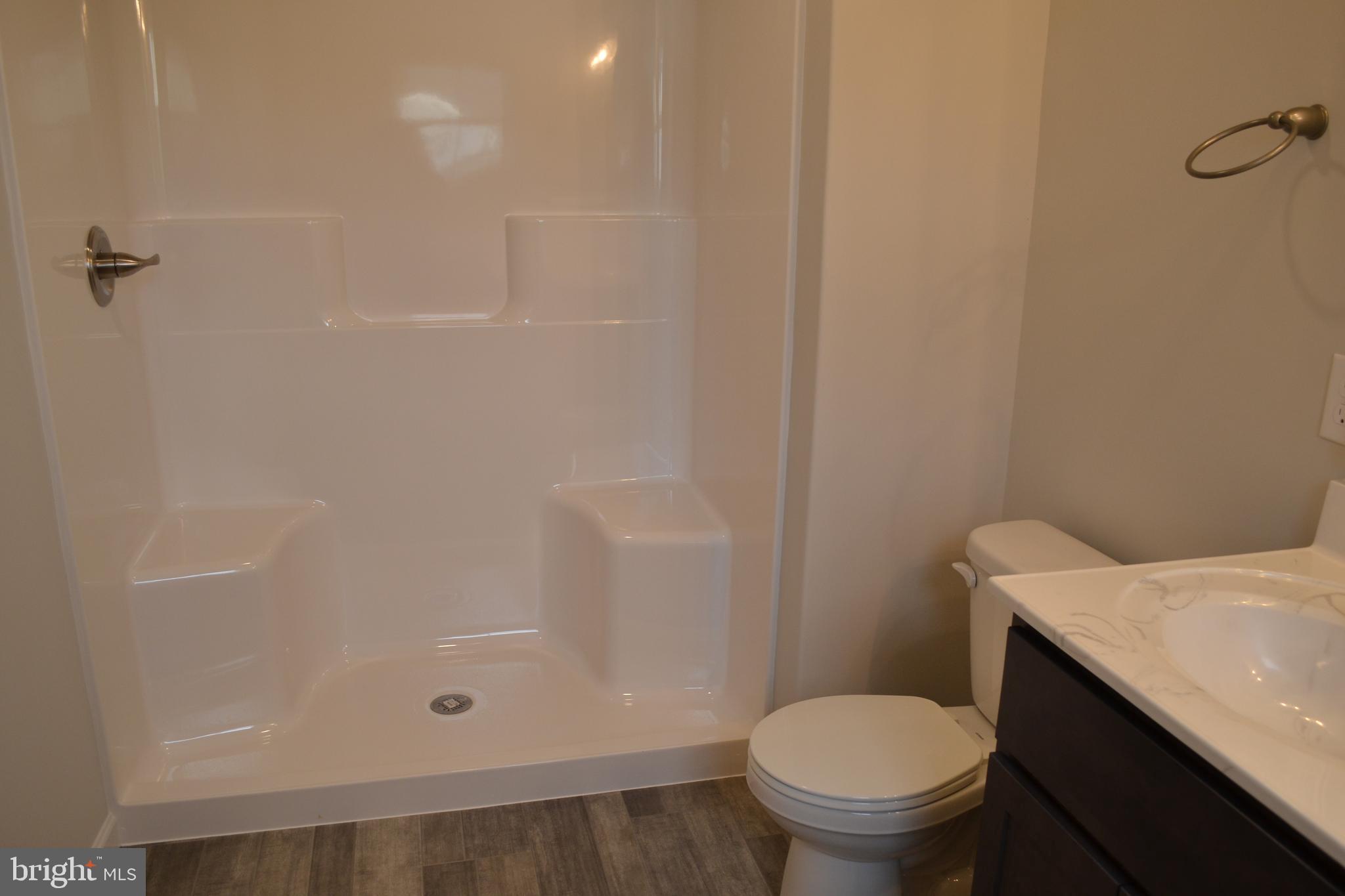 MCINTOSH FARMS - Residential