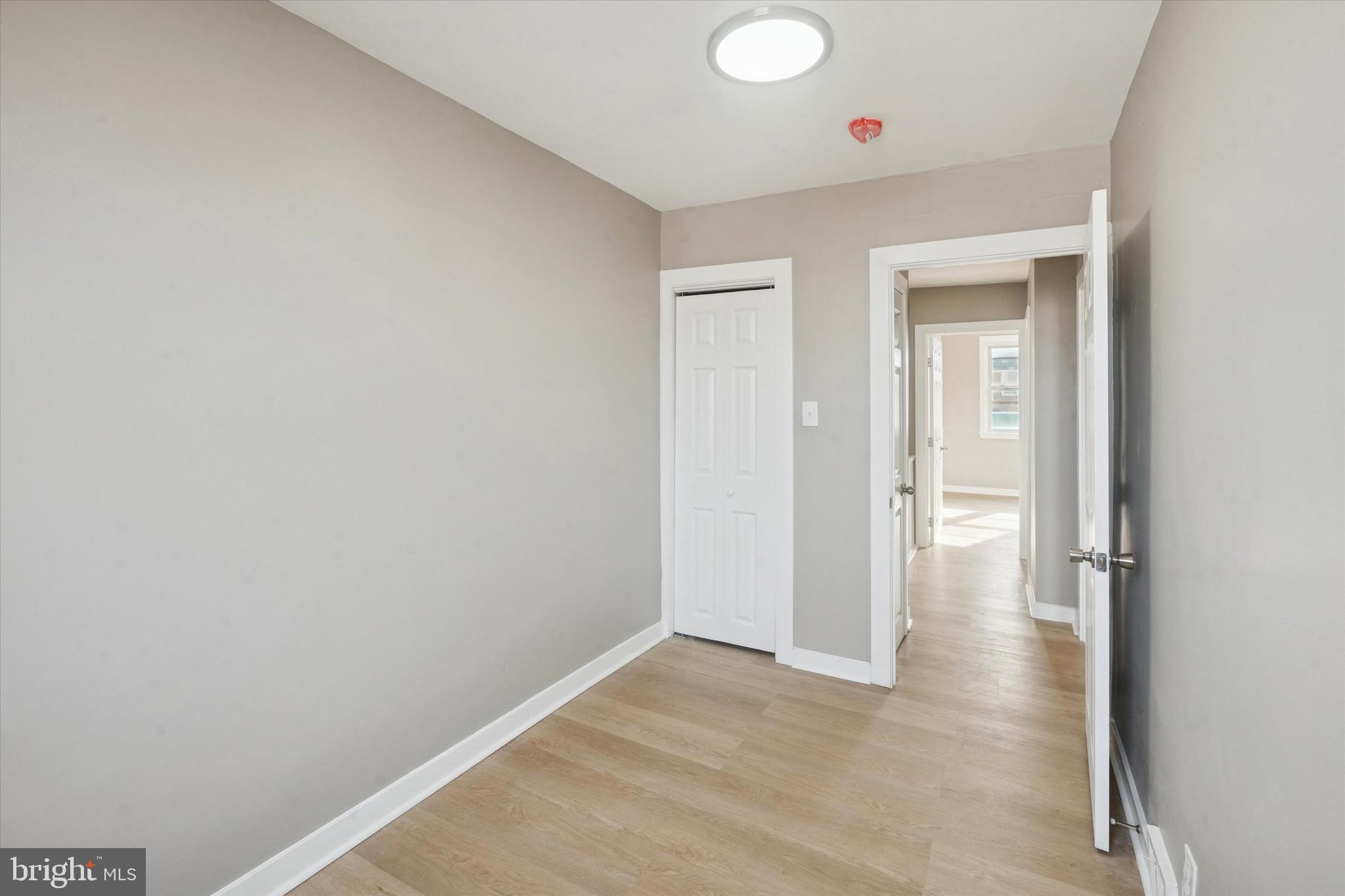 MAYFAIR - Residential