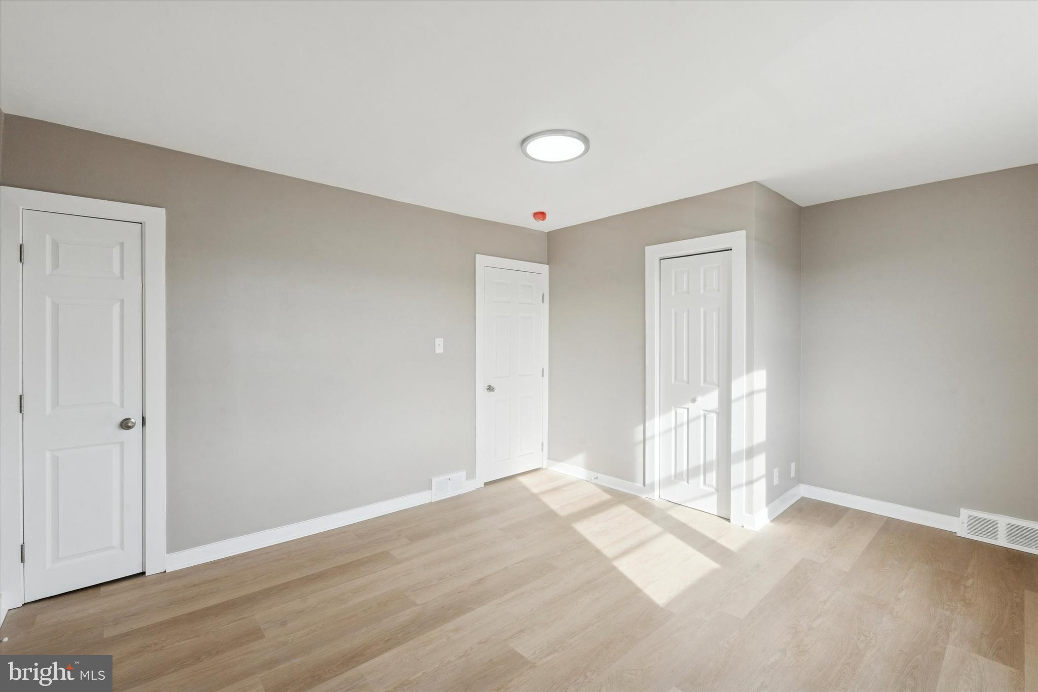 MAYFAIR - Residential