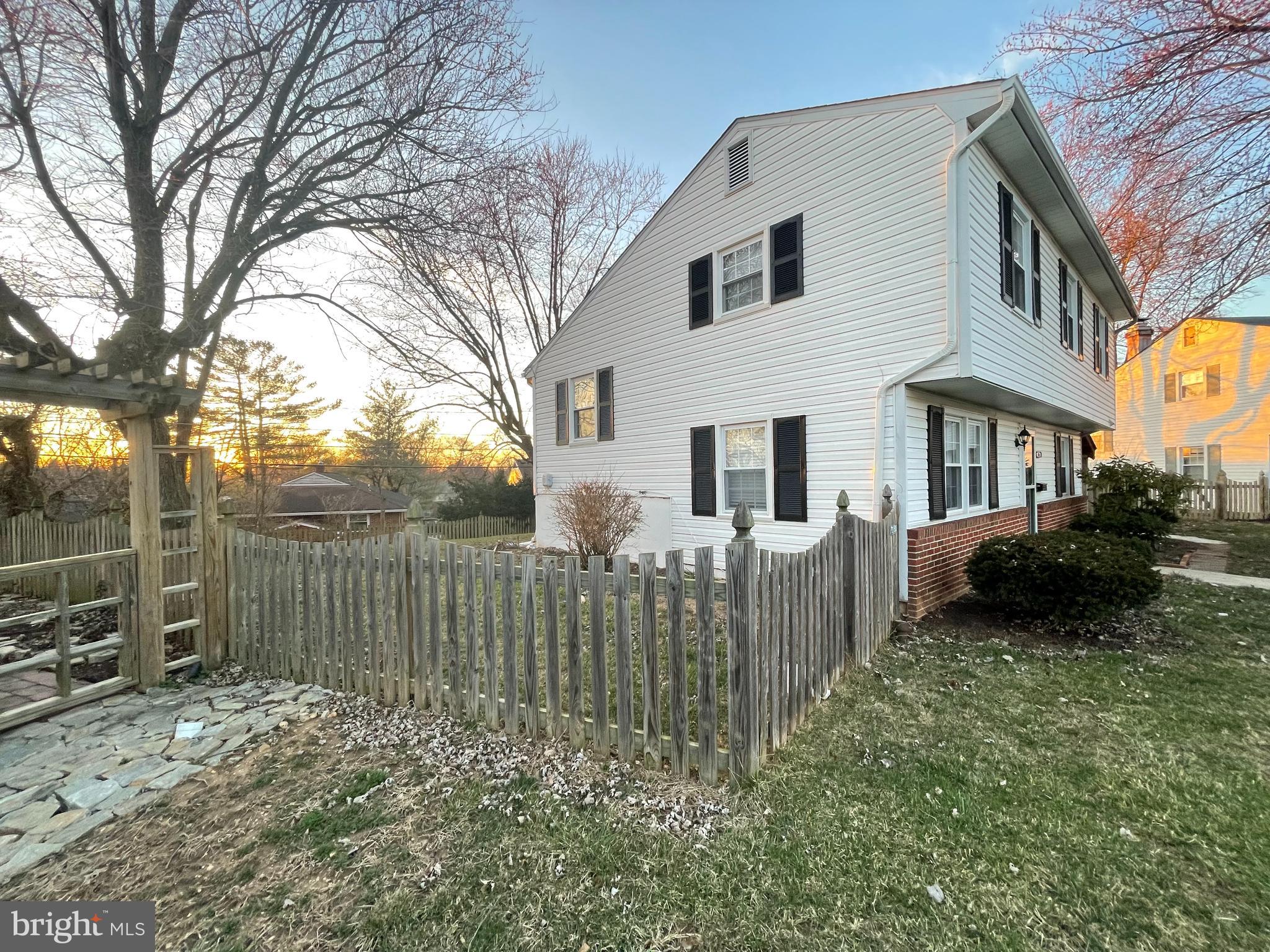 DONNYBROOK - Residential Lease