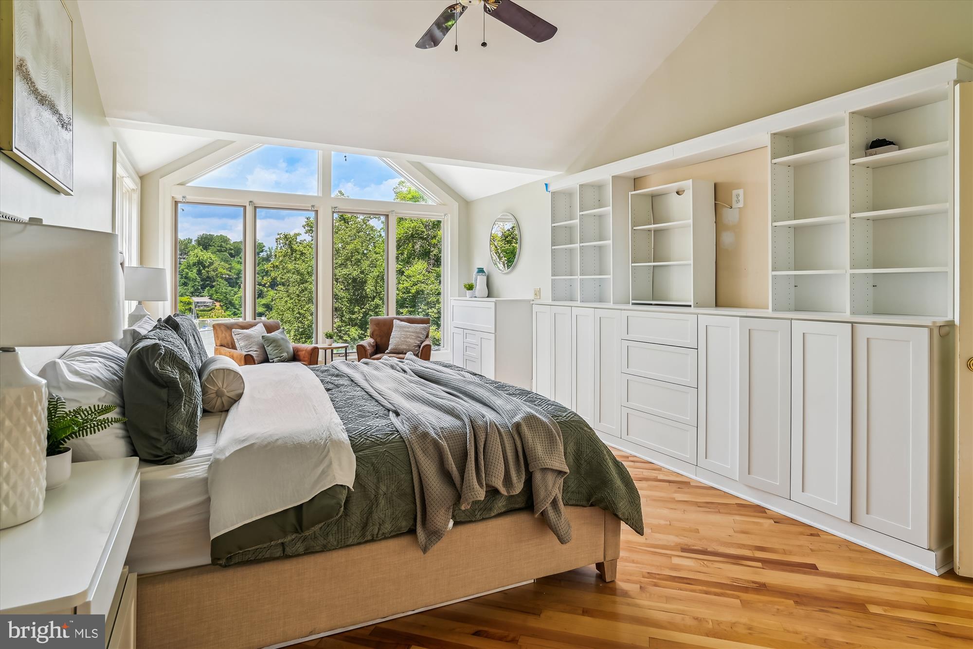 DOWNS ON THE SEVERN - Residential