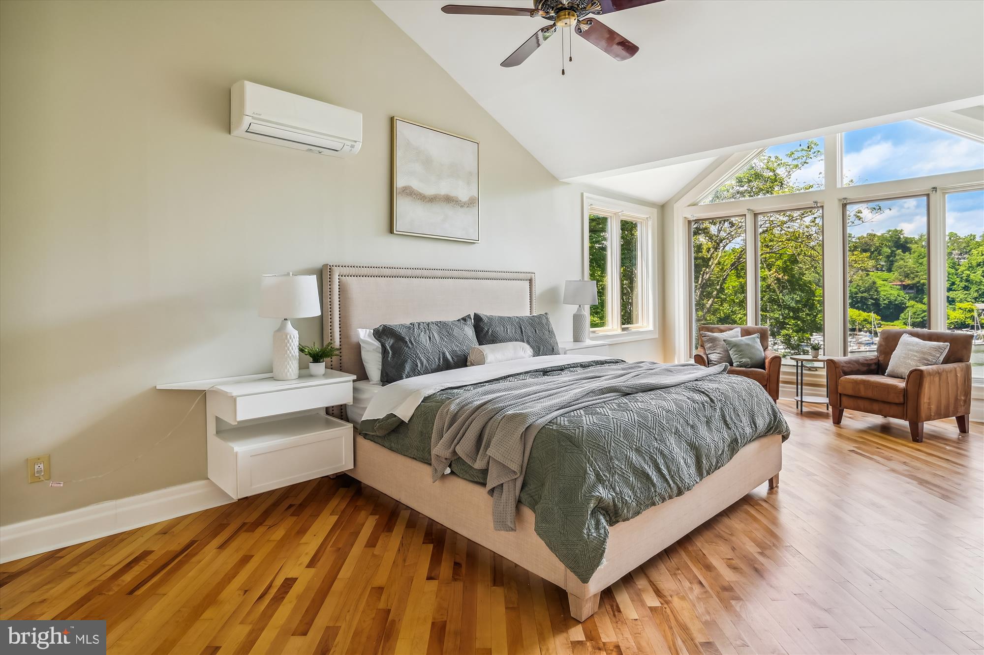 DOWNS ON THE SEVERN - Residential