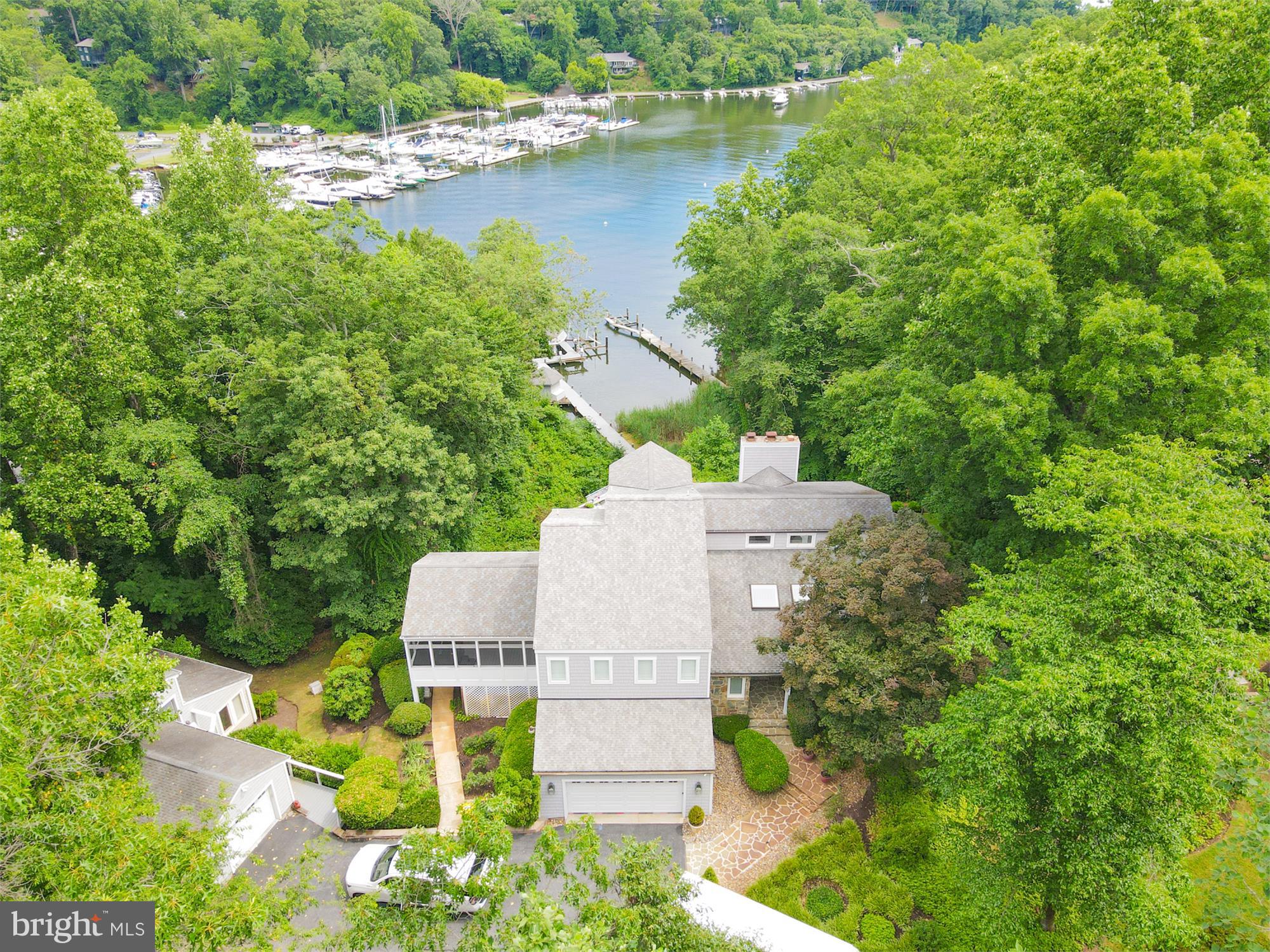 DOWNS ON THE SEVERN - Residential