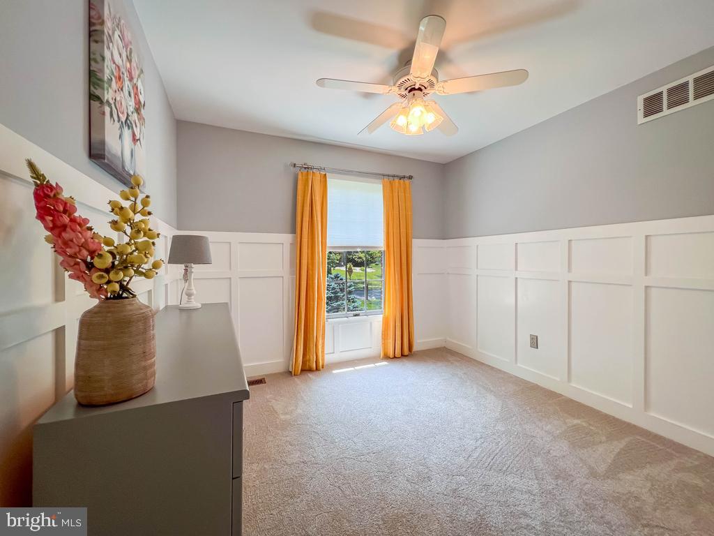 LAKEVIEW ESTS - Residential