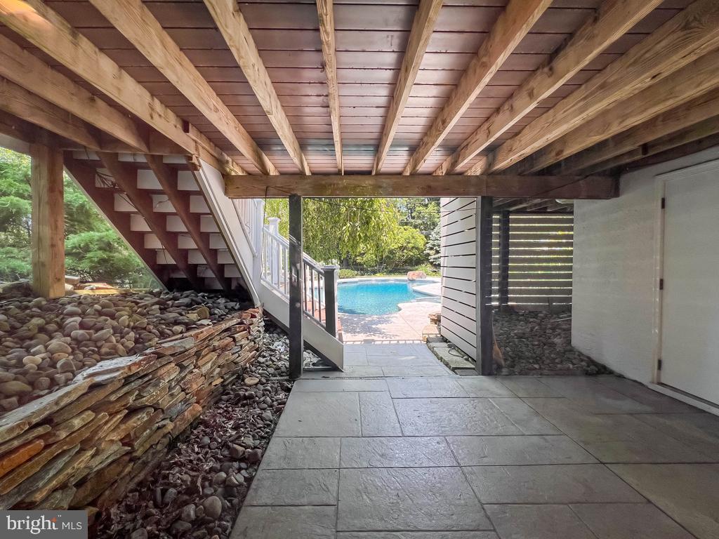 LAKEVIEW ESTS - Residential