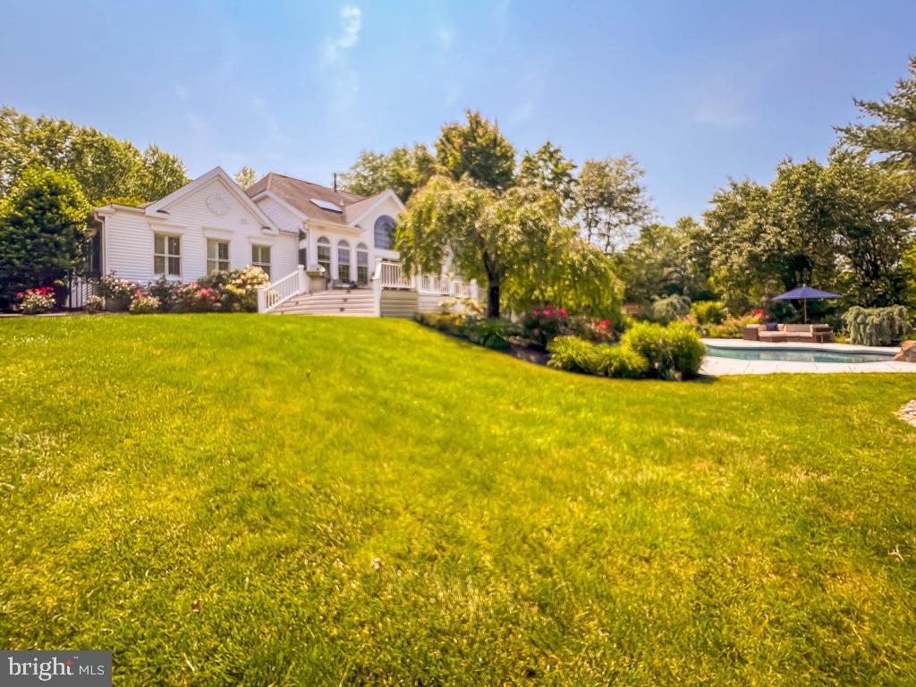 LAKEVIEW ESTS - Residential