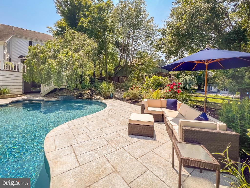 LAKEVIEW ESTS - Residential