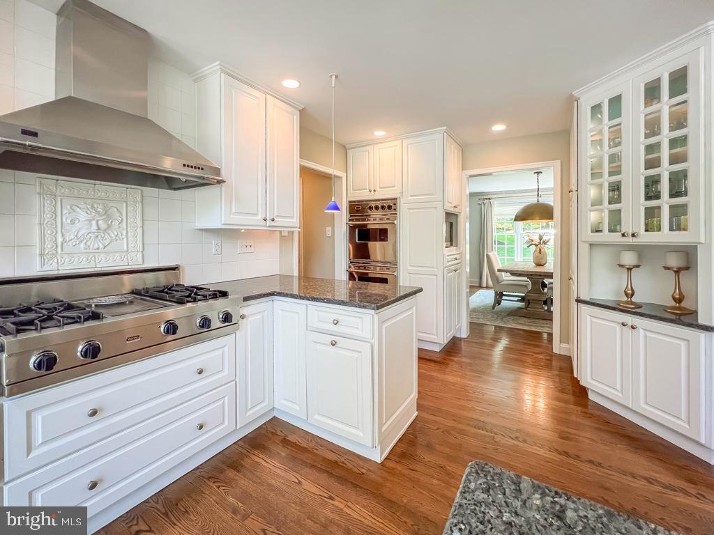 LAKEVIEW ESTS - Residential