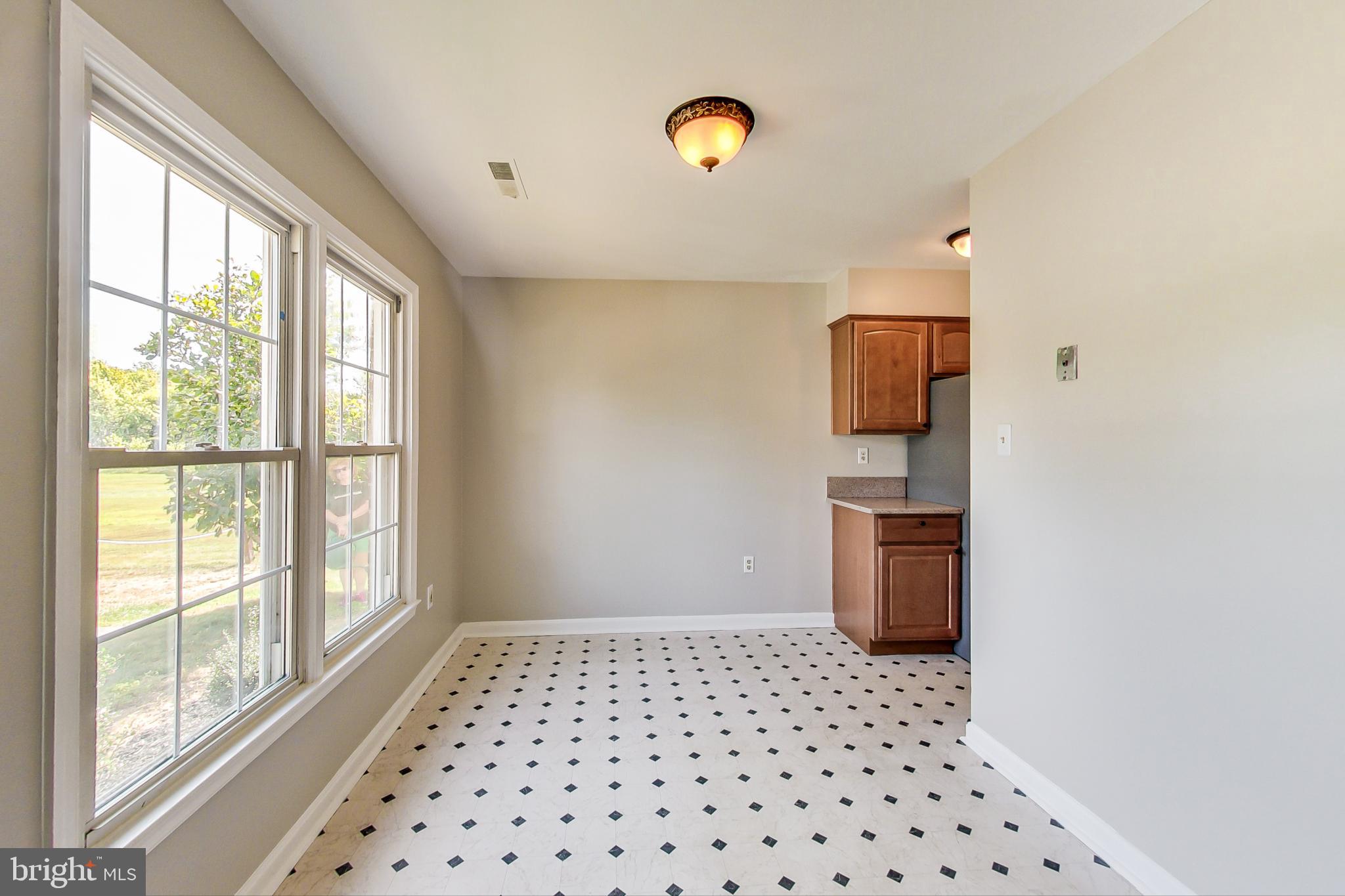 BURKE MANOR - Residential