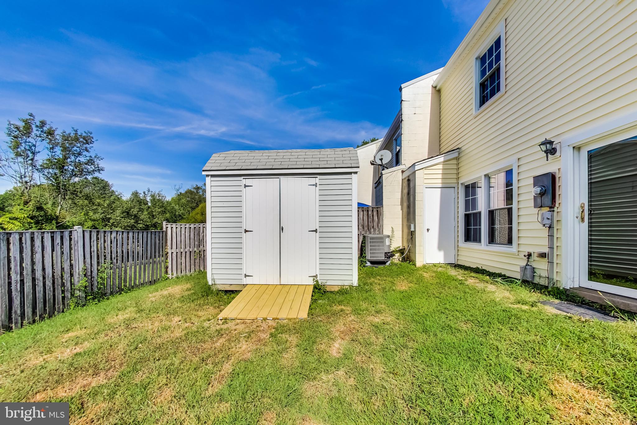 BURKE MANOR - Residential