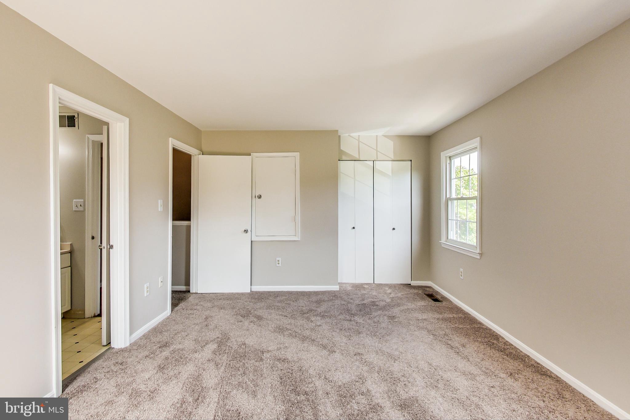 BURKE MANOR - Residential