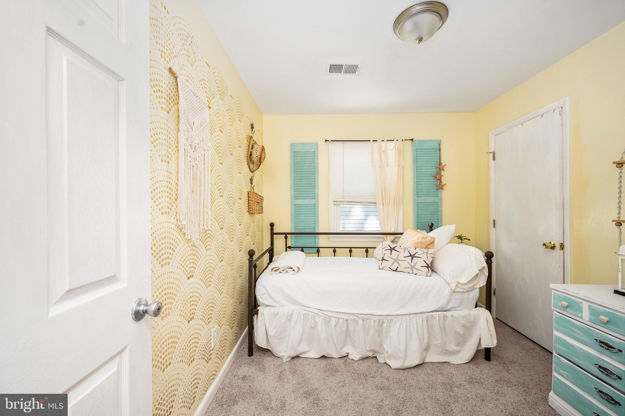 TOWN OF COLONIAL BEACH - Residential