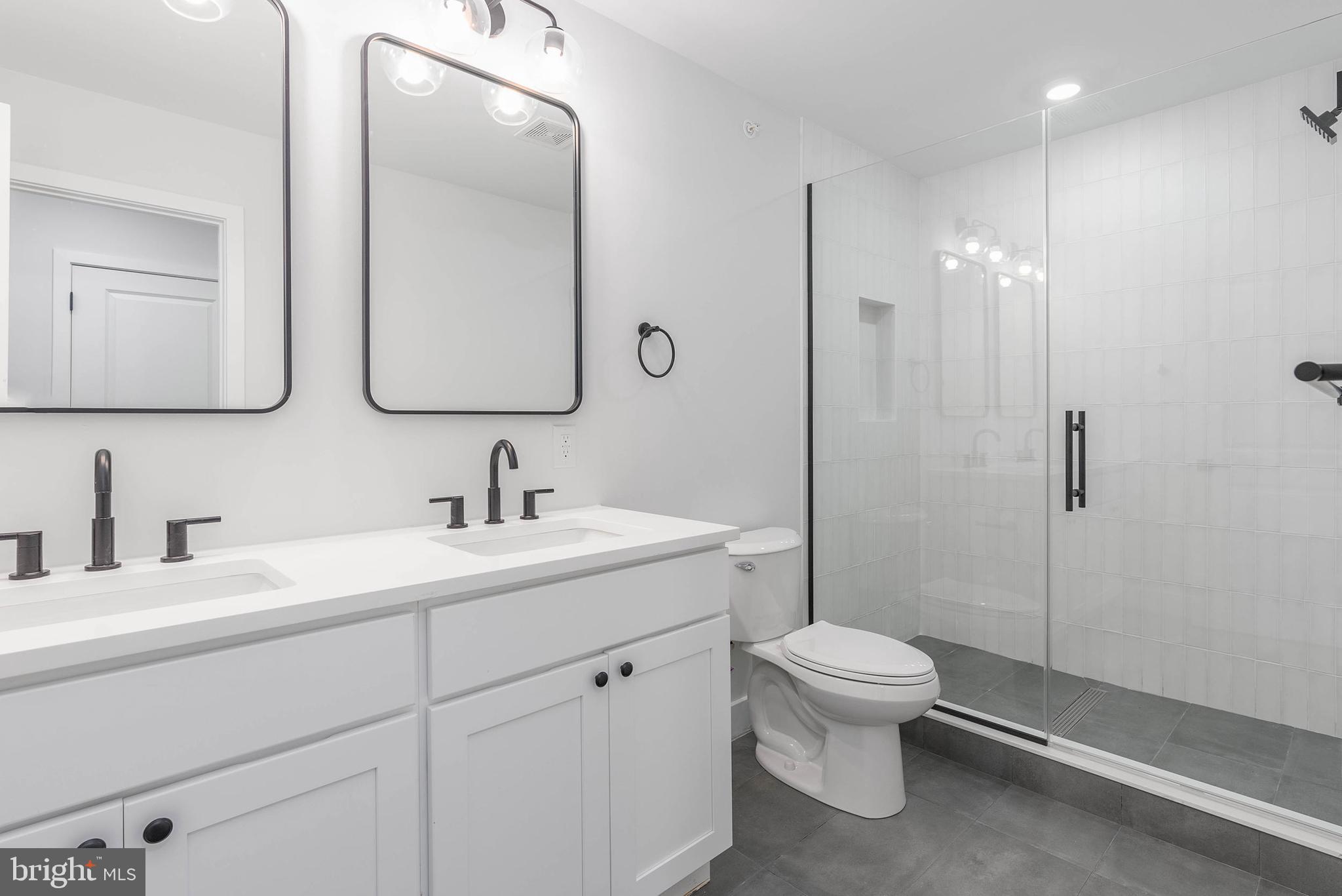KENSINGTON - Residential