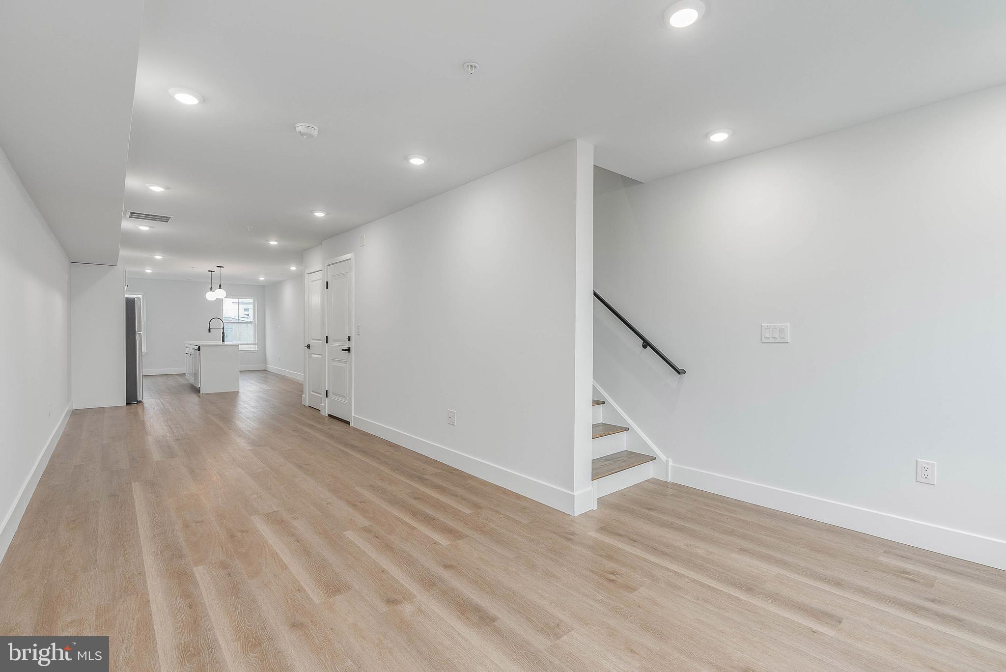 KENSINGTON - Residential