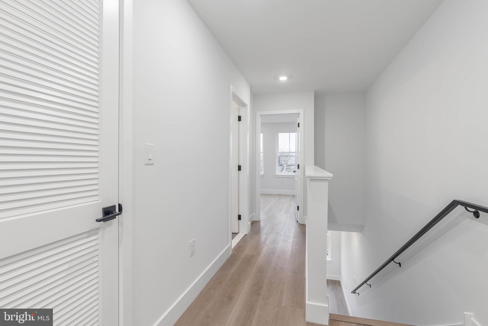 KENSINGTON - Residential